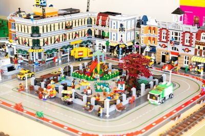 Wystawa klocków LEGO w hali MORiS Pszczyna