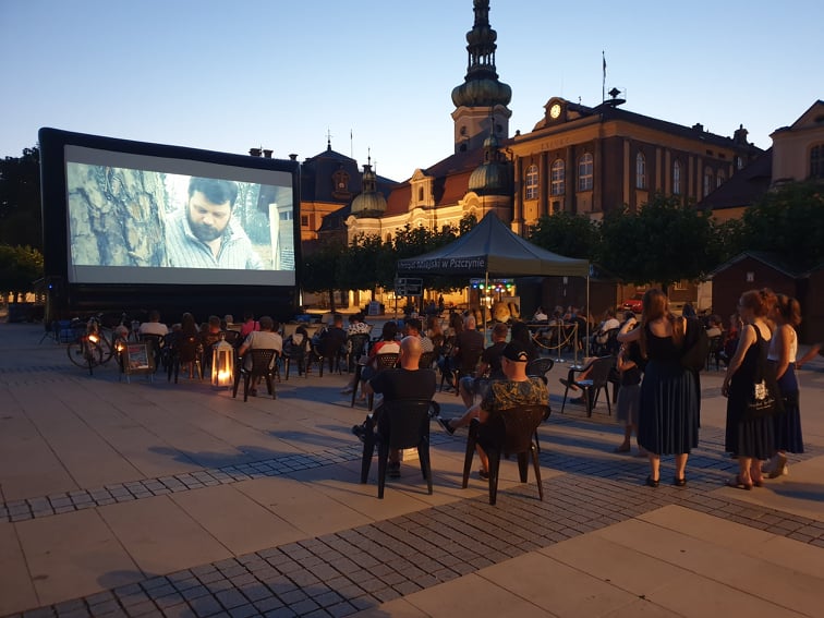 Plenerowy Maraton Filmowy na rynku w Pszczynie