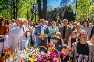 Tradycyjne święcenie koszyczków wielkanocnych