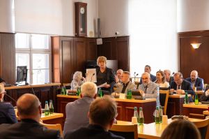 Burmistrz i radni solidarnie za szpitalem. Poparli