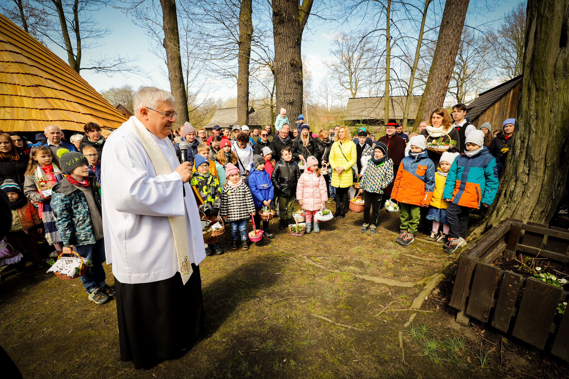 Święcenie pokarmów w skansenie - zdjęcia