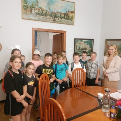 Uczniowie z gminnych szkół odwiedzili pszczyński ratusz - 25.05.2025
