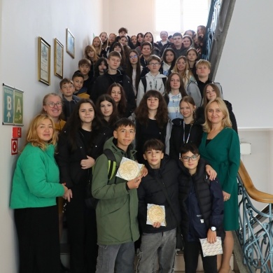 Delegacja z Rumunii w ramach projektu ERASMUS+ w SP2 - odwiedziny w Ratuszu - 02.10.2025