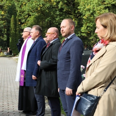Uroczystość oznaczenia znakiem pamięci „Tobie Polsko” grobów powstańców śląskich - Józefa Zupoka oraz Hermana Kapela - 08.10.2025