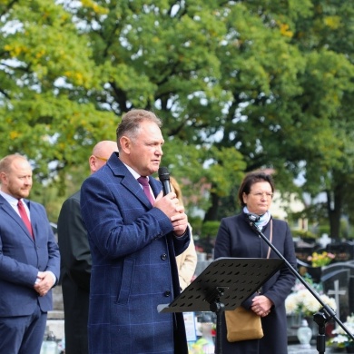 Uroczystość oznaczenia znakiem pamięci „Tobie Polsko” grobów powstańców śląskich - Józefa Zupoka oraz Hermana Kapela - 08.10.2025