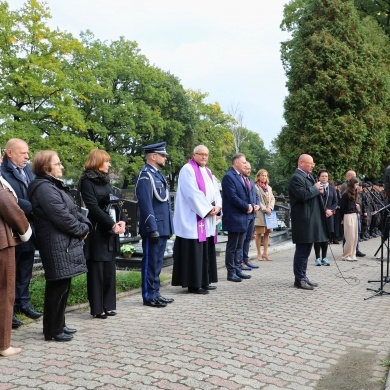 Uroczystość oznaczenia znakiem pamięci „Tobie Polsko” grobów powstańców śląskich - Józefa Zupoka oraz Hermana Kapela - 08.10.2025