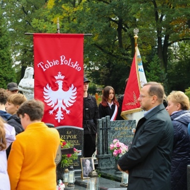 Uroczystość oznaczenia znakiem pamięci „Tobie Polsko” grobów powstańców śląskich - Józefa Zupoka oraz Hermana Kapela - 08.10.2025