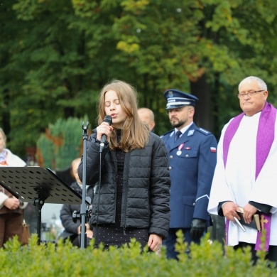 Uroczystość oznaczenia znakiem pamięci „Tobie Polsko” grobów powstańców śląskich - Józefa Zupoka oraz Hermana Kapela - 08.10.2025