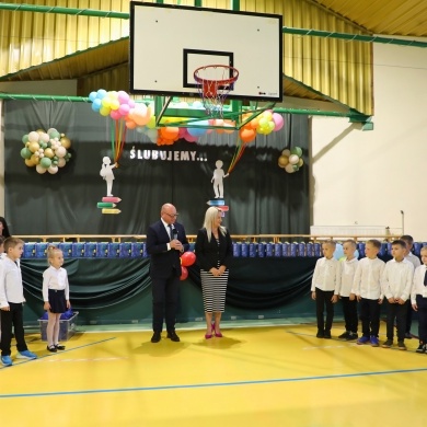Uroczystość pasowania na uczniów w pszczyńskich szkołach podstawowych - ZSP Jankowice - 09.10.2025