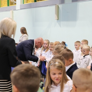 Uroczystość pasowania na uczniów w pszczyńskich szkołach podstawowych - ZSP Jankowice - 09.10.2025