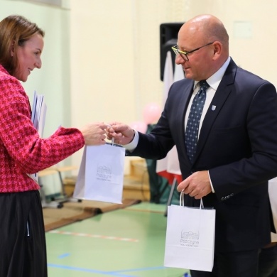 Uroczystość pasowania na uczniów w pszczyńskich szkołach podstawowych - ZSP Jankowice - 09.10.2025