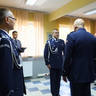 Pożegnanie Komendanta Powiatowej Policji w Pszczynie insp. mgr. Grzegorza Bonalskiego oraz powitanie nowego Komendanta insp. Arkadiusza Blocha - 13.10.2025