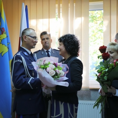 Pożegnanie Komendanta Powiatowej Policji w Pszczynie insp. mgr. Grzegorza Bonalskiego oraz powitanie nowego Komendanta insp. Arkadiusza Blocha - 13.10.2025