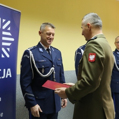Pożegnanie Komendanta Powiatowej Policji w Pszczynie insp. mgr. Grzegorza Bonalskiego oraz powitanie nowego Komendanta insp. Arkadiusza Blocha - 13.10.2025