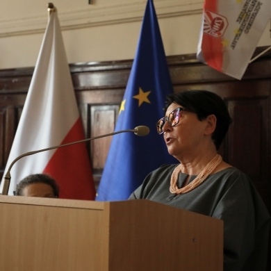 Odsłonięcie ławeczki i obelisku na 120 lecie Związku Nauczycielstwa Polskiego - 13.10.2025