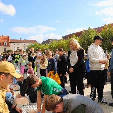 Bicie rekordu pierwszej pomocy w Pszczynie #Sztab7194 - 16.10.2025