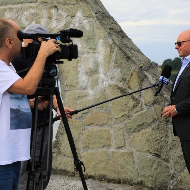 Briefing prasowy Wód Polskich na zaporze Zbiornika Łąka - 31.08.2026
