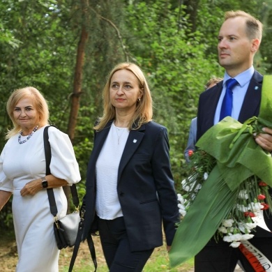 Obchody 1 września na cmentarzu 