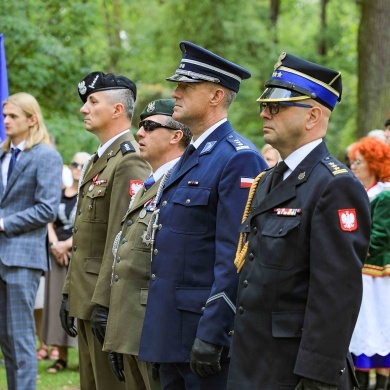 Obchody 1 września na cmentarzu 