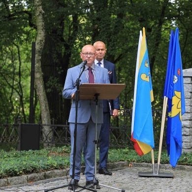 Obchody 1 września na cmentarzu 