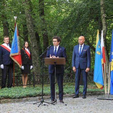 Obchody 1 września na cmentarzu 