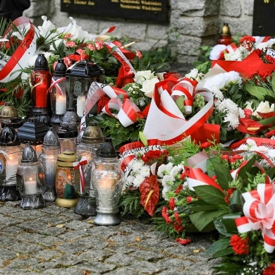 Obchody 1 września na cmentarzu 