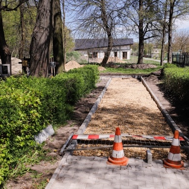 Rozbudowa alejek na cmentarzu komunalnym w Piasku - 10.05.2021