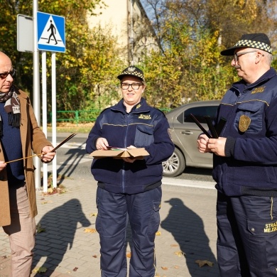 Akcja rozdawania odblasków w Pszczynie - 29.10.2021