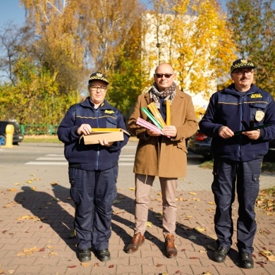 Akcja rozdawania odblasków w Pszczynie - 29.10.2021