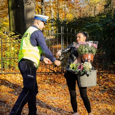 Akcja rozdawania odblasków w Pszczynie - 30.10.2021