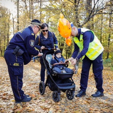 Akcja rozdawania odblasków w Pszczynie - 30.10.2021