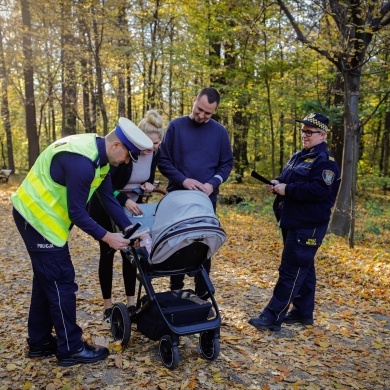 Akcja rozdawania odblasków w Pszczynie - 30.10.2021