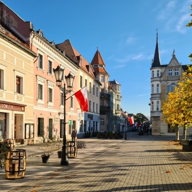 Biało-czerwone flagi na ulicach Pszczyny - 10.11.2021