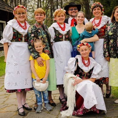 Stawianie moja w pszczyńskim skansenie - 01.05.2022