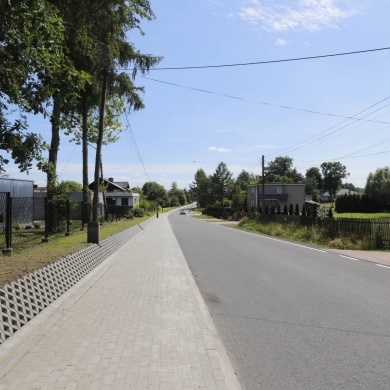 Ukończono przebudowę ulicy Szkolnej w Porębie - 15.06.2022