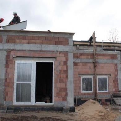 Trwa budowa przedszkoli w Piasku i Porębie – będą kolejne