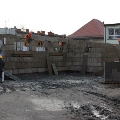 Trwa budowa przedszkoli w Piasku i Porębie – będą kolejne