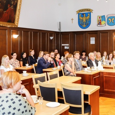 Akty mianowania, powierzenie stanowisko dyrektorskich i spotkanie z nauczycielami odchodzącymi na emeryturę - 31.08.2022