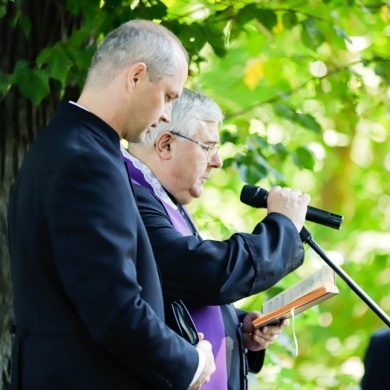 Uroczystość upamiętnienia księcia Bolko Hochberga von Pless w Parku Zamkowym w Pszczynie