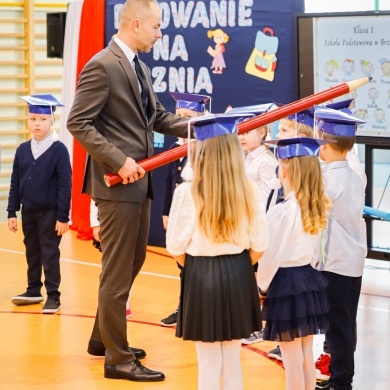 Pasowanie pierwszoklasistów w Szkole Podstawowej w Brzeźcach - 18.10.2022