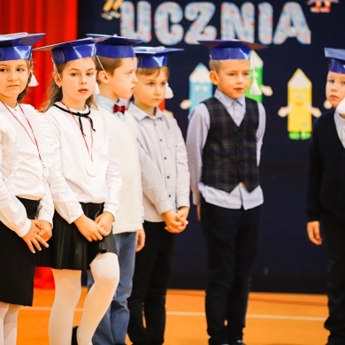 Pasowanie pierwszoklasistów w Szkole Podstawowej w Brzeźcach - 18.10.2022
