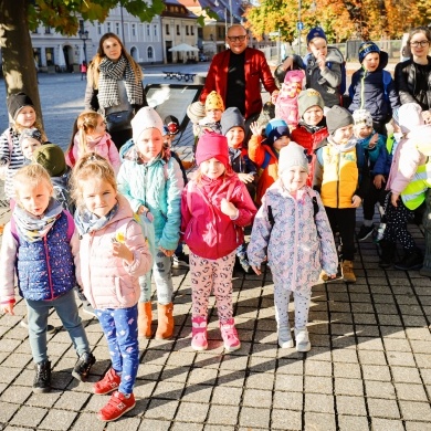 Wizyta przedszkolaków z ZSP w Łące w ratuszu - 27.10.2022