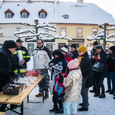 Tradycyjna zupa wigilijna na pszczyńskim rynku - 18.12.2022