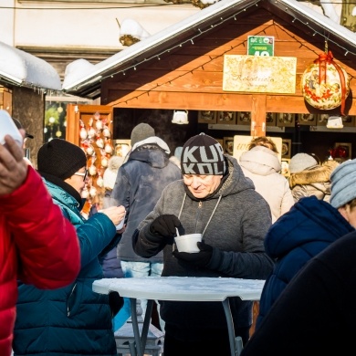 Tradycyjna zupa wigilijna na pszczyńskim rynku - 18.12.2022