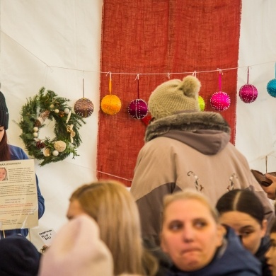 Kiermasz podczas Pszczyńskiego Jarmarku Świątecznego - 18.12.2022