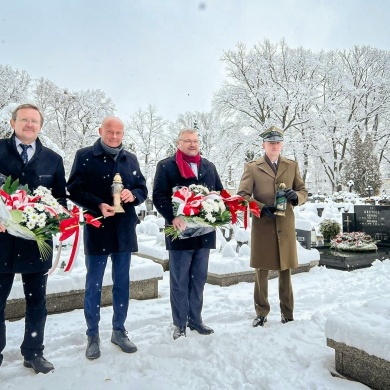 Uroczystość złożenia kwiatów na grobie Powstańca Styczniowego - 21.01.2022