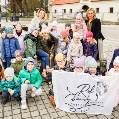 Wizyta przedszkolaków i uczniów w ratuszu w Pszczynie - 12.04.2023