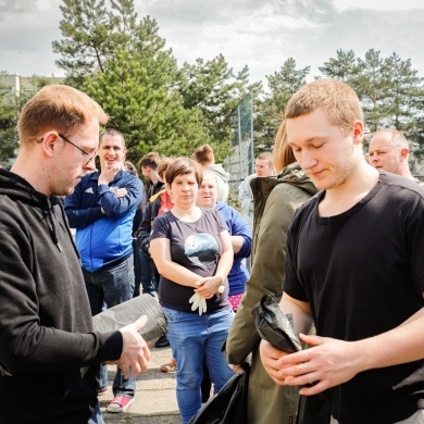 Akcja sprzątania na osiedlu Piastów w Pszczynie - 21.04.2023