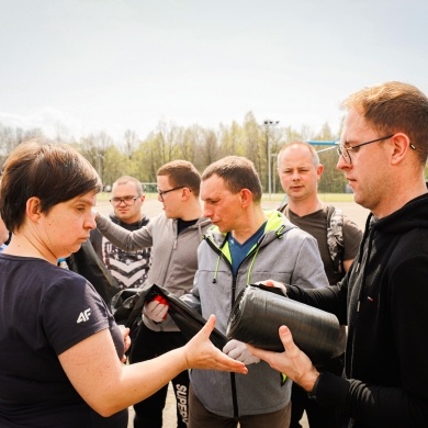 Akcja sprzątania na osiedlu Piastów w Pszczynie - 21.04.2023