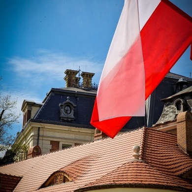 Polskie flagi w Pszczynie - 29.04.2022
